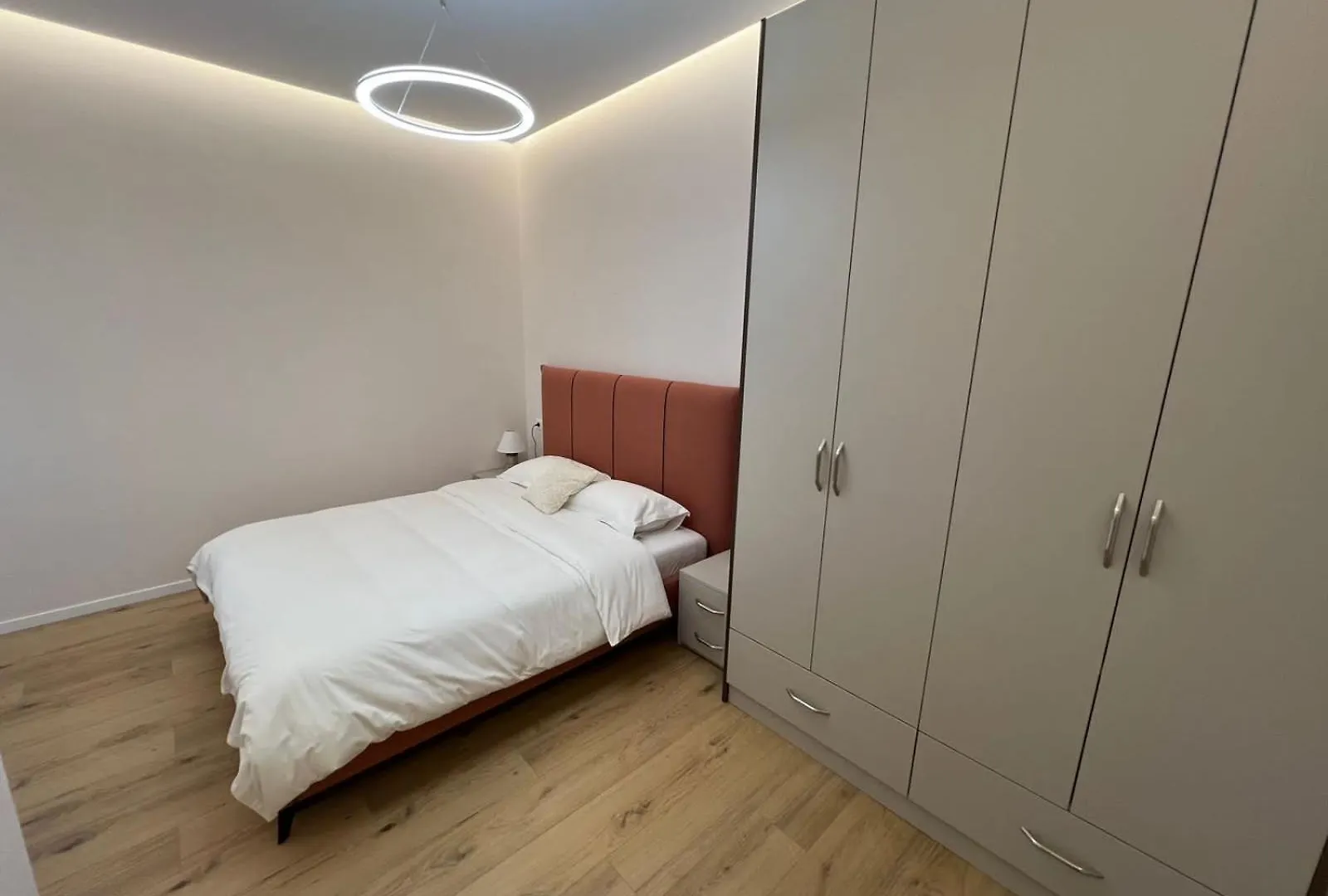 Lindis Apartment 8 6 Tirana